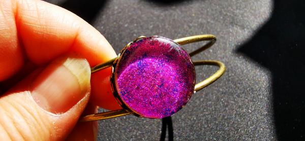 Armreif mit glattem Cabochon pink